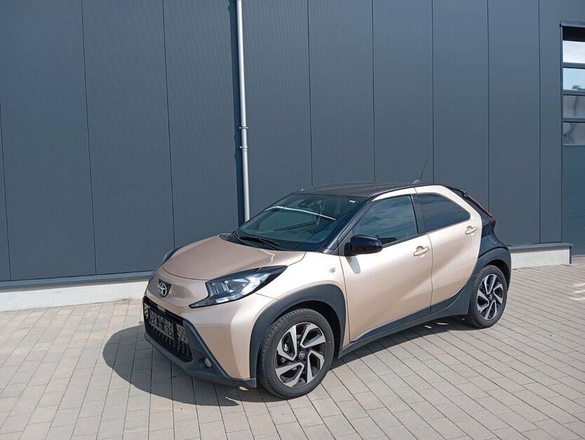 Aygo (X)