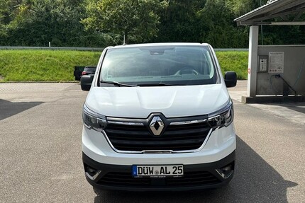 Renault Trafic Kasten 5.700 km 32.900 € Kämpfelbach 75236