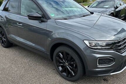 VW T-Roc 47.750 km 23.690 € Neuenbürg-Arnbach 75305