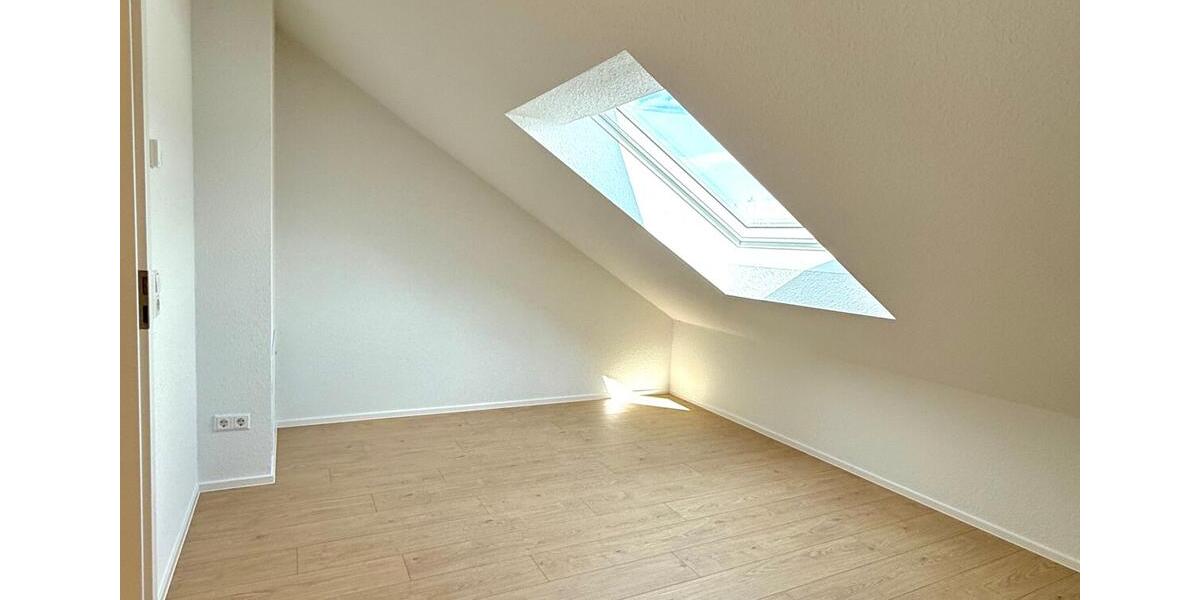 Neuwertiges Reihenhaus mit 5-Zimmern! 5 zimmer