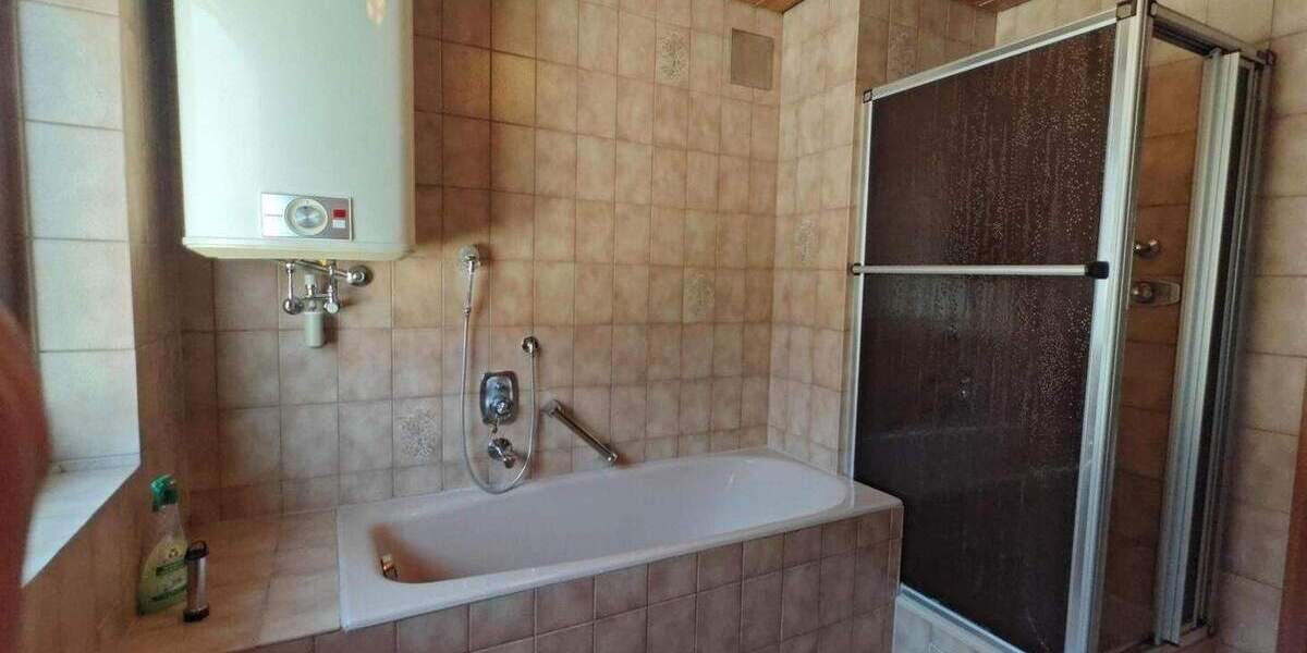 Reihenmittelhaus Pforzheim Büchenbronn - 5 Zimmer, 102 m&sup2;, 320.000&euro; | Angebot:25537570