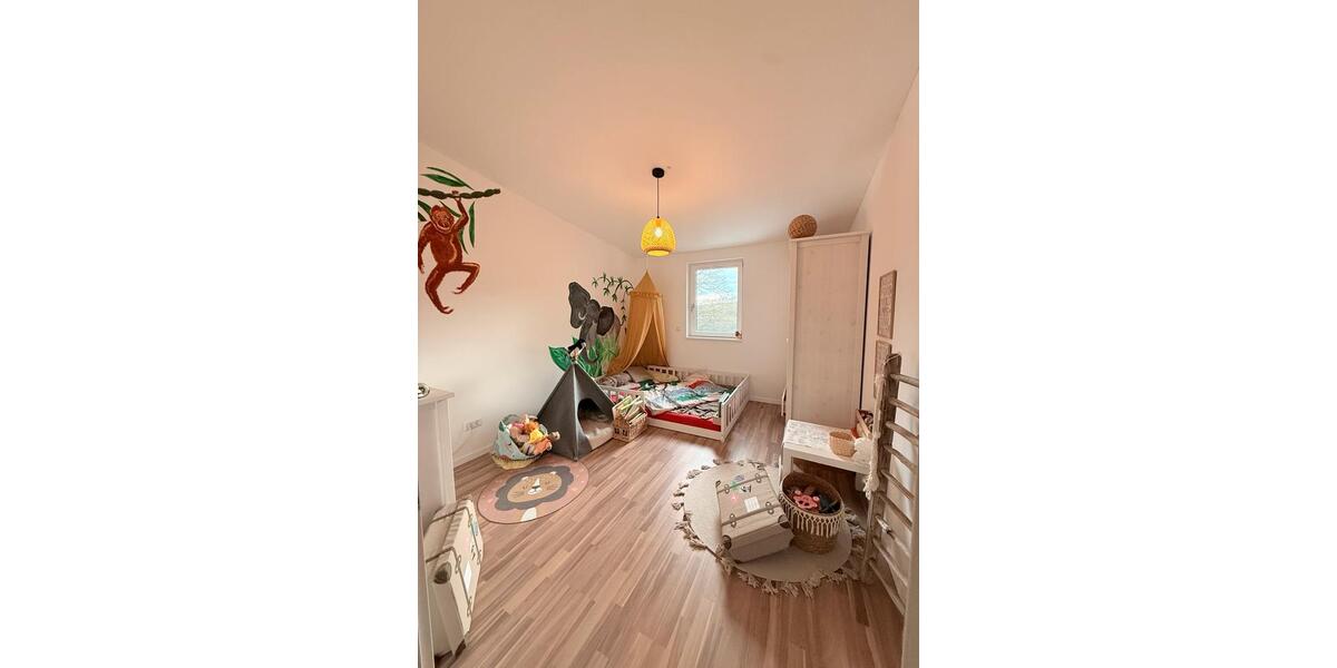 Reihenhaus Ubstadt-Weiher Weiher - 7 Zimmer, 240 m&sup2;, 2.350&euro; | Angebot:25765675