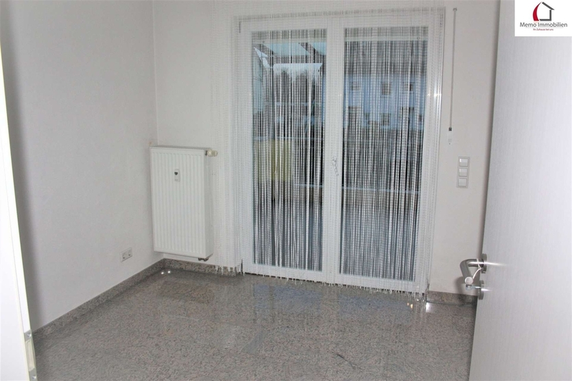 °°° GERÄUMIGE DOPPELHAUSHÄLFTE MIT EINBAUKÜCHE; TERRASSE UND KLEINEM GARTEN IN STUTENSEE °°° 6 zimmer