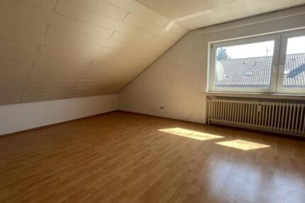 2-Zimmer-Dachgeschosswohnung in Sandweier 2 zimmer