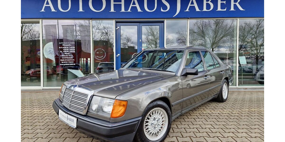 Mercedes-Benz 230 80.000 km 14.989 € Pforzheim 75179