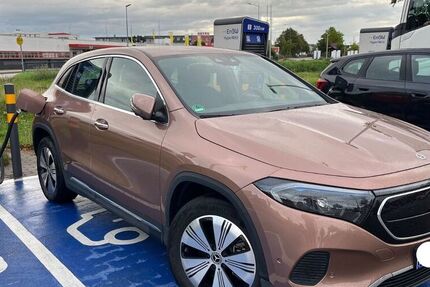 Mercedes EQA