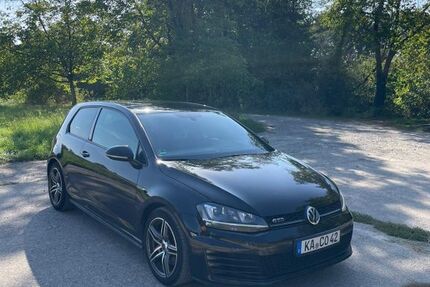 VW Golf 170.000 km 13.200 &euro; Kronau 76709