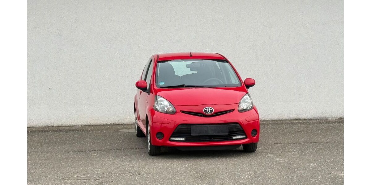 Toyota Aygo (X) 130.000 km 2.999 &euro; Kandel 76870