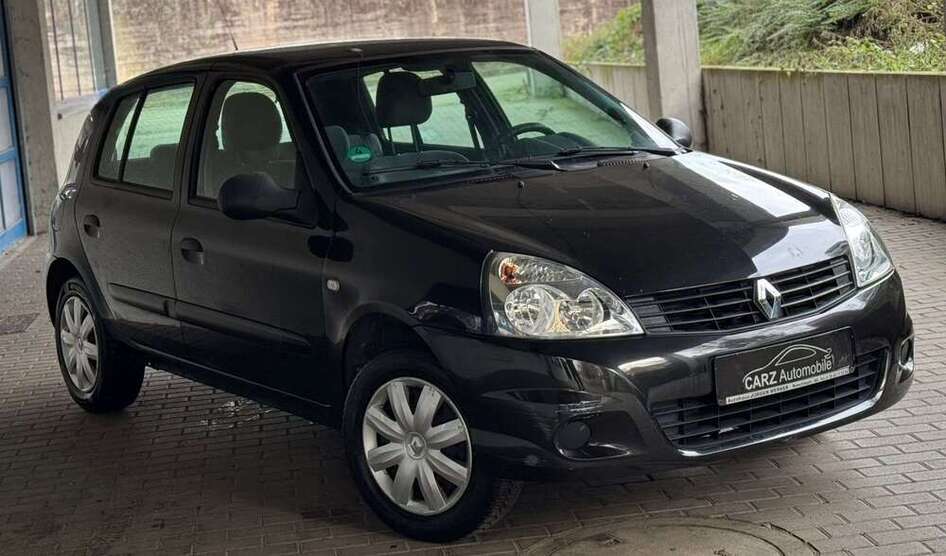 Renault Clio 130.000 km 2.400 € Mühlacker 75417