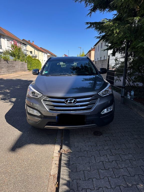 Hyundai SANTA FE 174.999 km 11.270 € Karlsruhe 76133