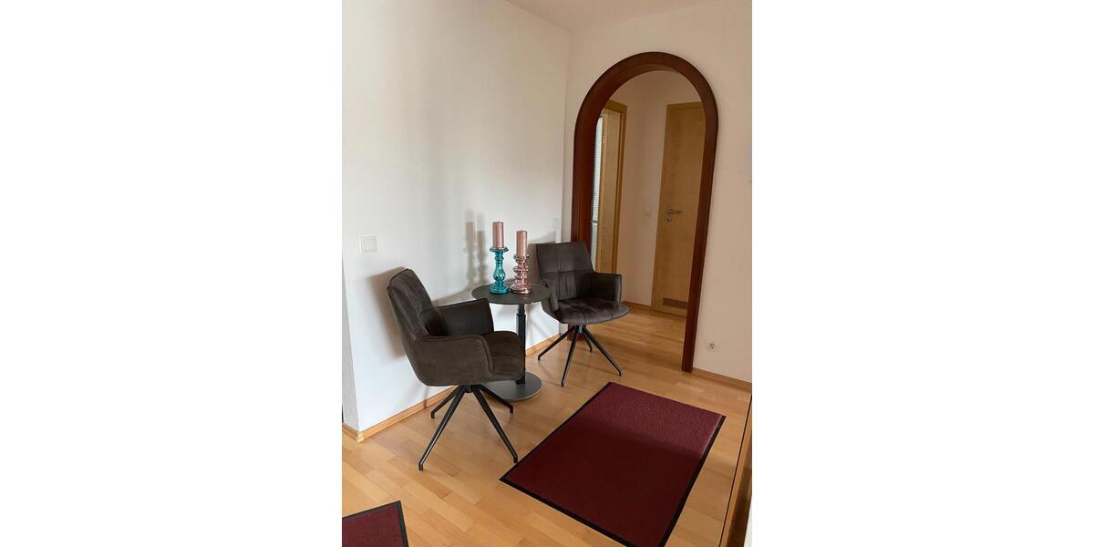 Etagenwohnung Pforzheim Nordstadt - 3 Zimmer, 85 m&sup2;, 250.000&euro; | Angebot:27072491