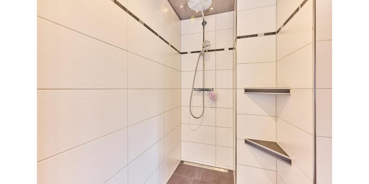 Etagenwohnung Walzbachtal - 5 Zimmer, 110 m&sup2;, 1.300&euro; | Angebot:26675113