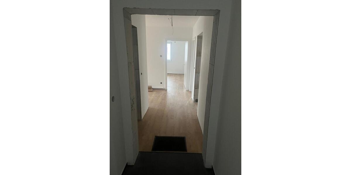 Gehobene 3-Zimmer-Wohnung, 1 OG, Balkon, KfW40-Neubau, Inkl. EBK 3 zimmer