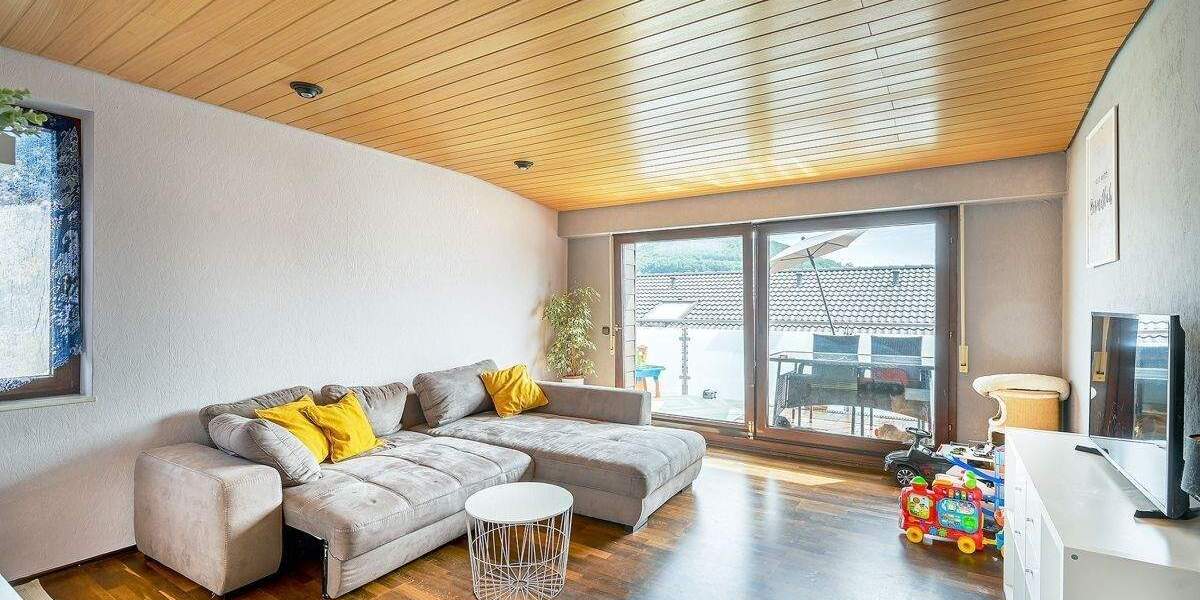 Mehrfamilienhaus, Wohnhaus Pfinztal / Berghausen Berghausen - 1 Zimmer, 284 m&sup2;, 500.000&euro; | Angebot:25815002