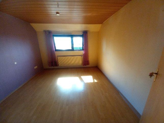 Dachgeschoßwohnung Bietigheim - 5 Zimmer, 68 m&sup2;, 190.000&euro; | Angebot:26957518