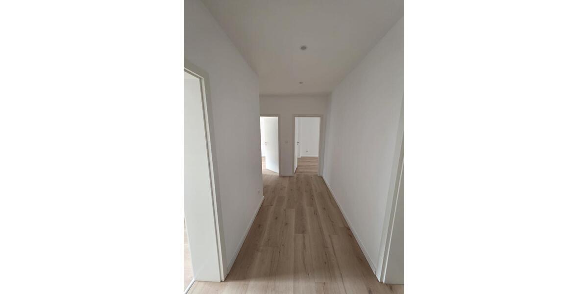 Erdgeschoßwohnung Karlsruhe Südstadt - 3 Zimmer, 94 m&sup2;, 1.750&euro; | Angebot:26322267