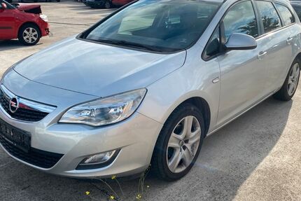 Opel Astra 248.000 km 2.400 € Bruchsal 76646