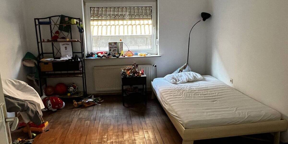 Einfamilienhaus Herxheim - 7 Zimmer, 212 m&sup2;, 409.000&euro; | Angebot:25743687