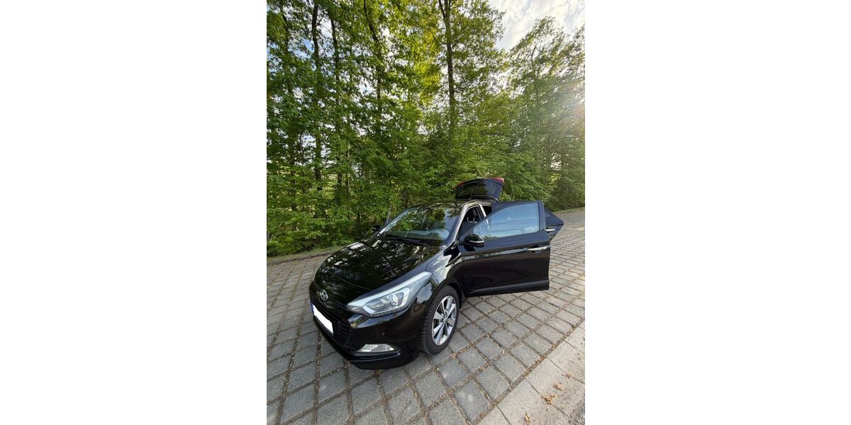 Hyundai i20 123.000 km 8.999 &euro; Kraichtal 76703