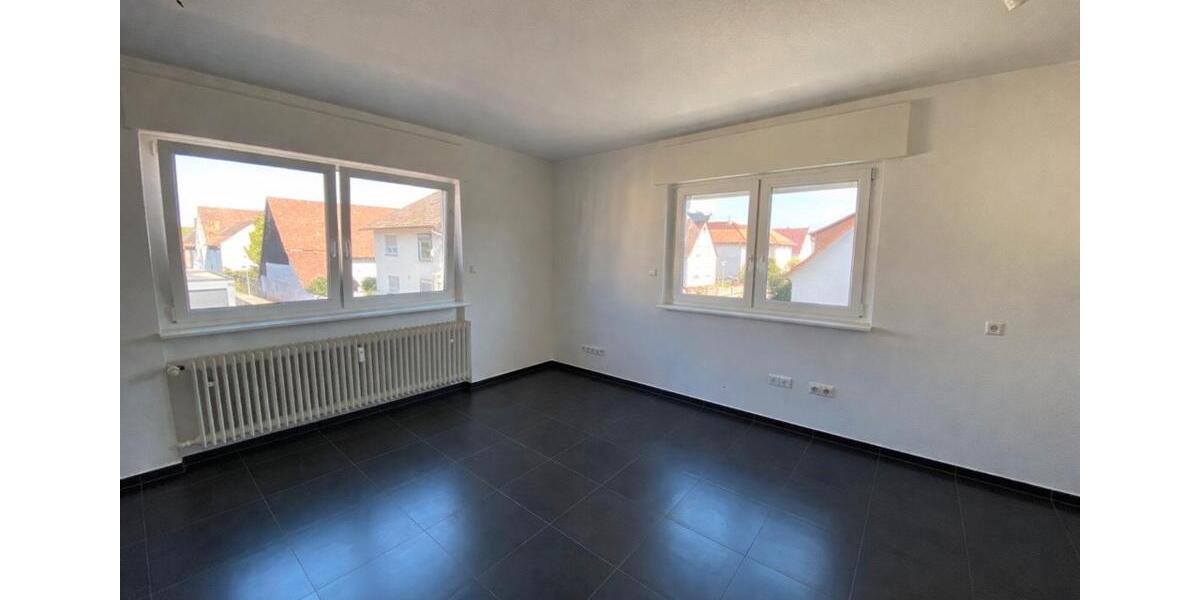 Etagenwohnung Karlsruhe Neureut - 3 Zimmer, 110 m&sup2;, 1.400&euro; | Angebot:24762121