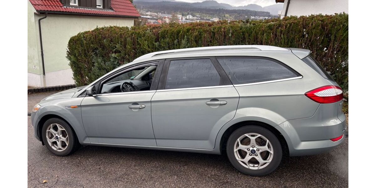 Ford Mondeo 233.800 km 3.300 &euro; Gaggenau 76571