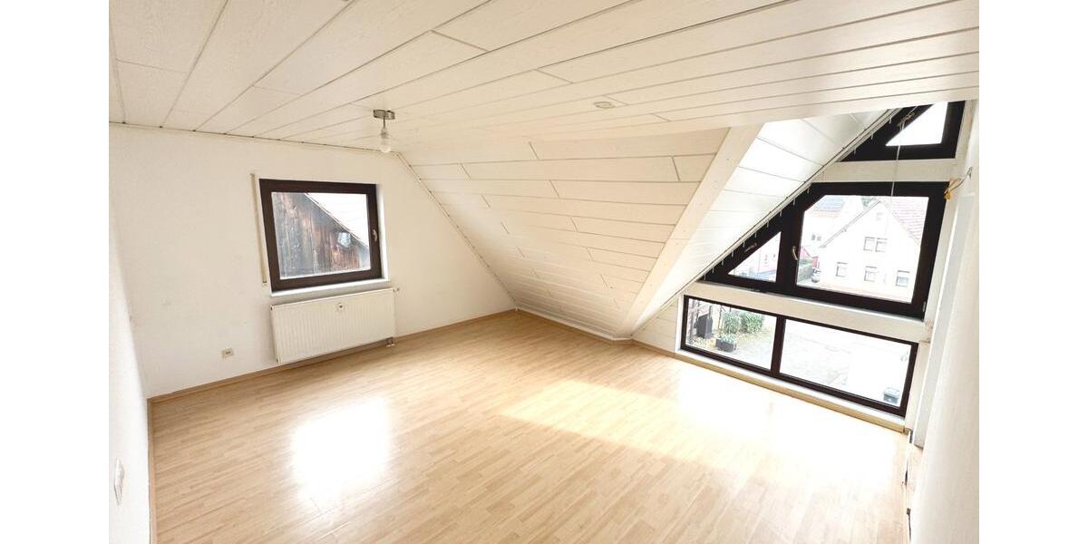 Etagenwohnung Ettlingen - 3 Zimmer, 120 m&sup2;, 1.300&euro; | Angebot:25126311