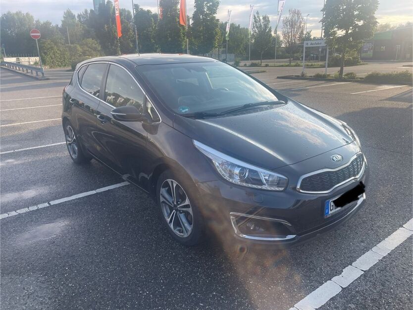 Kia ceed / Ceed 114.573 km 9.499 € Hagenbach 76767