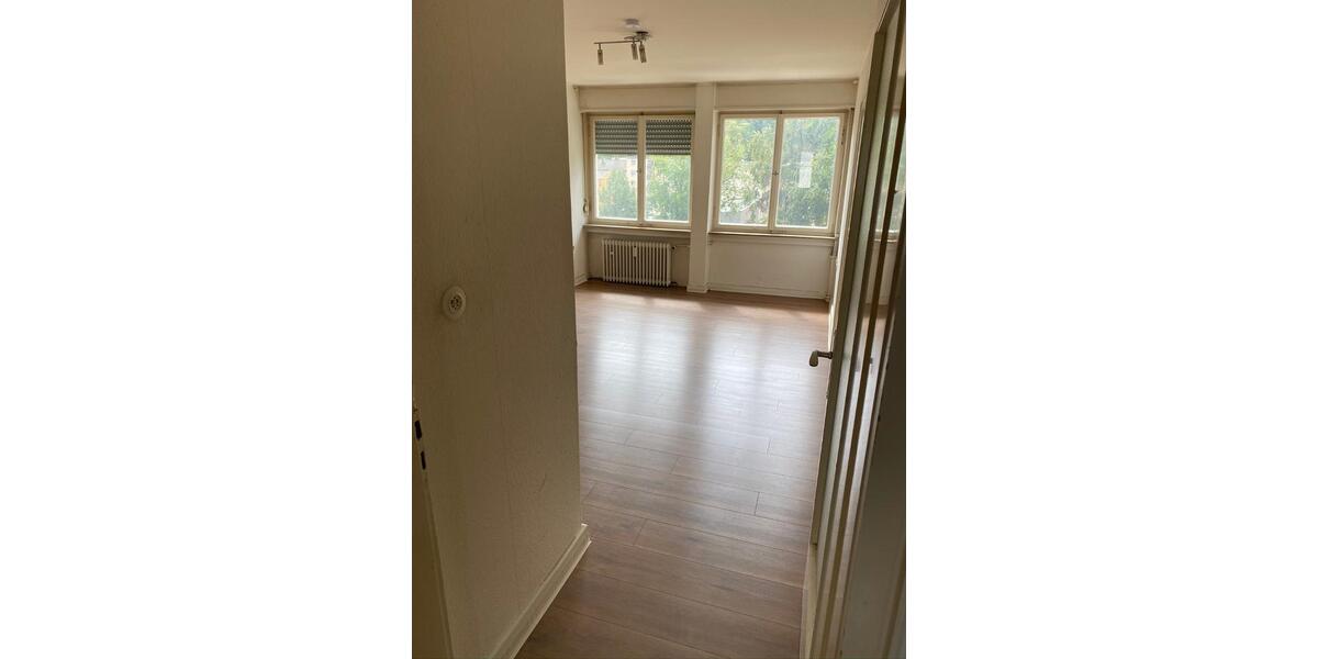 Etagenwohnung Pforzheim Weststadt - 3 Zimmer, 92 m&sup2;, 750&euro; | Angebot:24675525