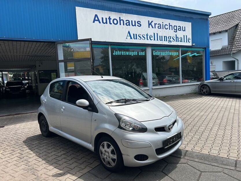 Aygo (X)