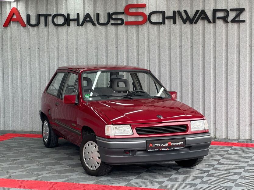 Opel Corsa 98.951 km 2.490 € Königsbach-Stein 75203