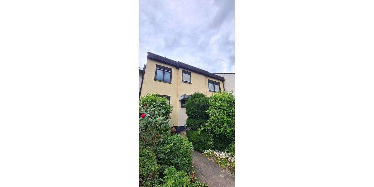 Mehrfamilienhaus, Wohnhaus Ettlingen Bruchhausen - 9 Zimmer, 215 m&sup2;, 789.000&euro; | Angebot:26879152