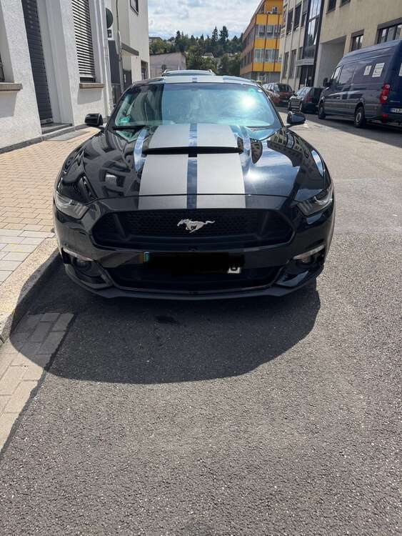 Ford Mustang 112.450 km 27.000 € Karlsbad 76307