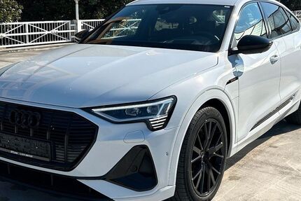 Audi e-tron 48.163 km 41.900 € Ettlingen 76275