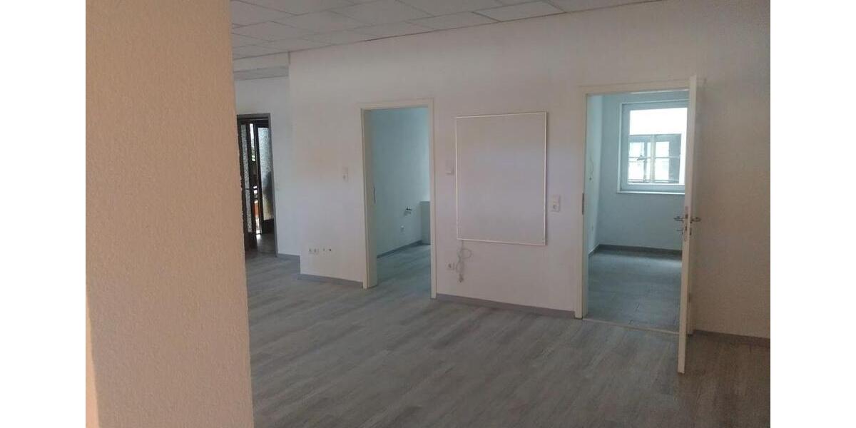 Einfamilienhaus Bruchsal - 7 Zimmer, 170 m&sup2;, 279.000&euro; | Angebot:27188482