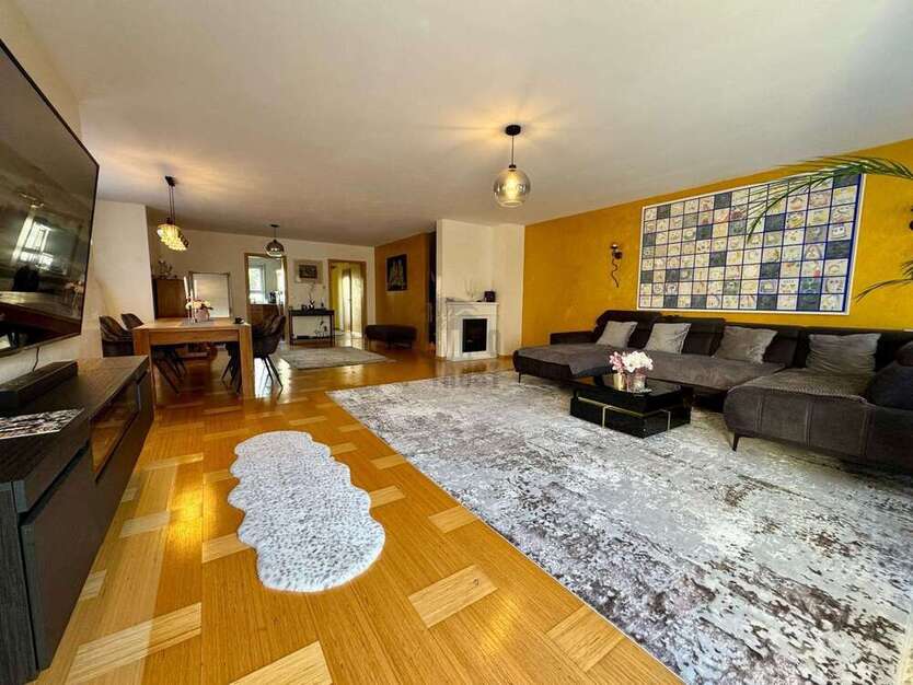Haus zum Kaufen in Rheinstetten Forchheim 1.149.000 € 250 m²