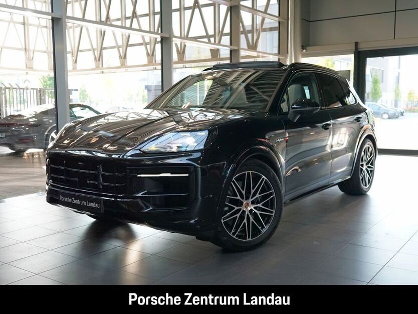 Porsche Cayenne 8.900 km 122.890 € Landau 76829
