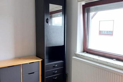 Wohnung Karlsruhe Knielingen - 13 Zimmer, 13 m&sup2;, 380&euro; | Angebot:25283981