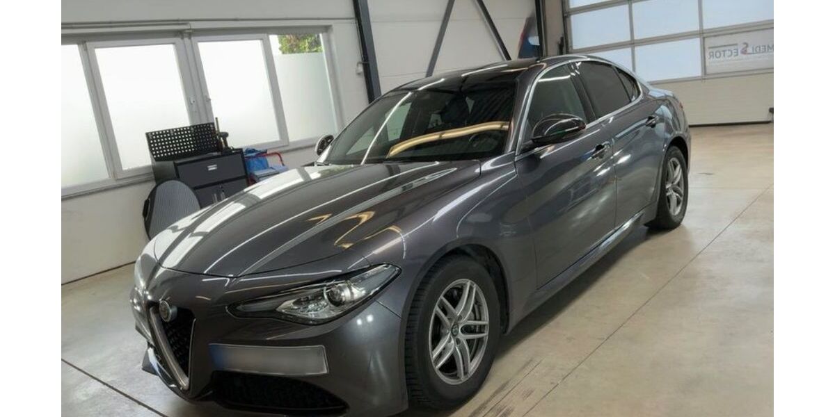Alfa Romeo Giulia 52.850 km 23.490 &euro; Birkenfeld 75217