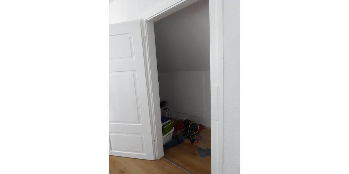 Etagenwohnung Gernsbach - 5 Zimmer, 145 m&sup2;, 1.250&euro; | Angebot:26137203