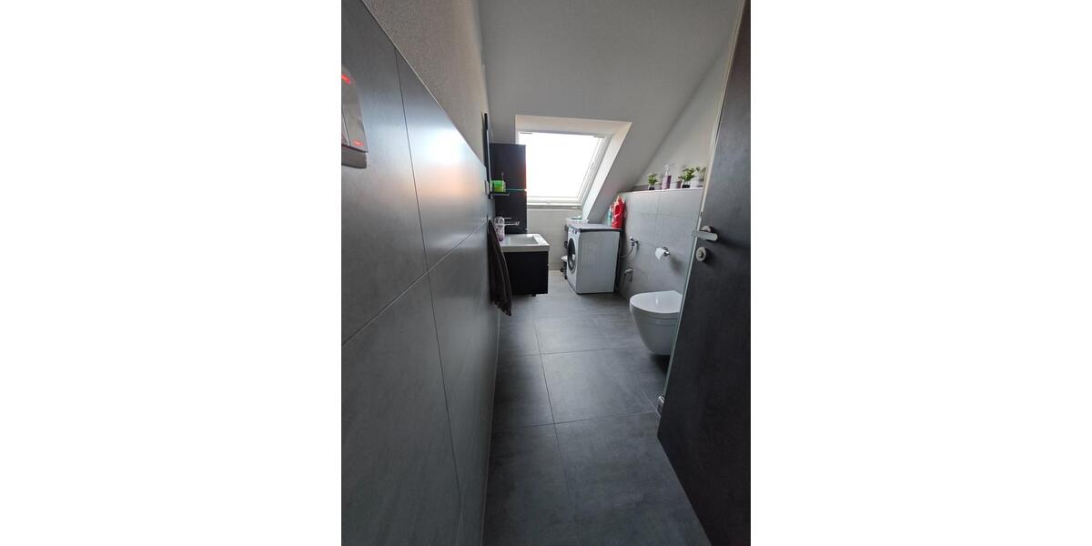 Exklusive 5,5-Zimmer-Maisonette-Dachgeschosswohnung mit Aufzug 5.5 zimmer