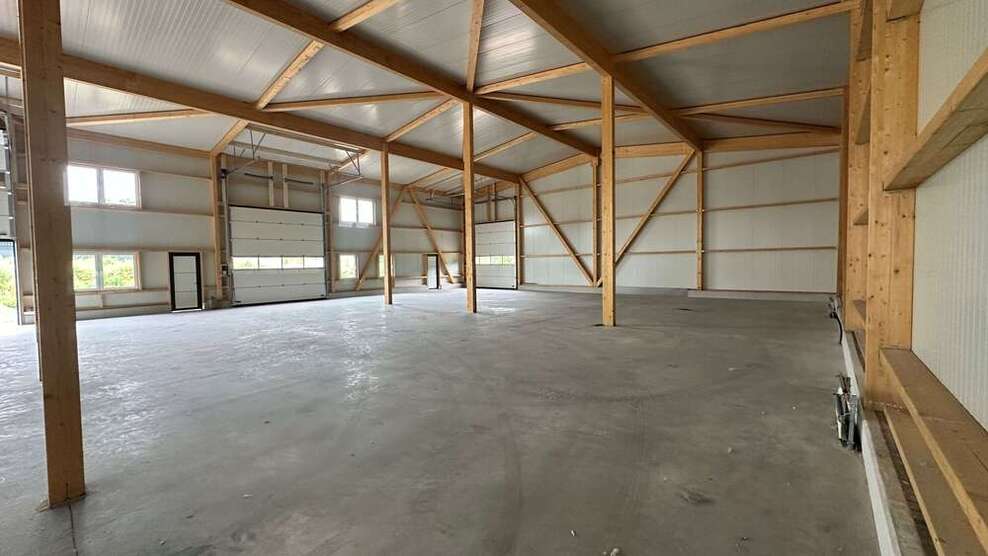 Büro in Heidgraben 3.272,50 € 385 m²