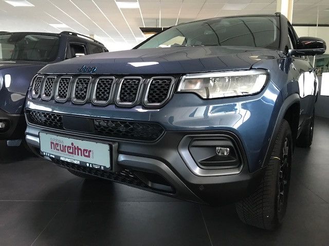 Jeep Compass 18.000 km 30.990 &euro; Karlsruhe 76185
