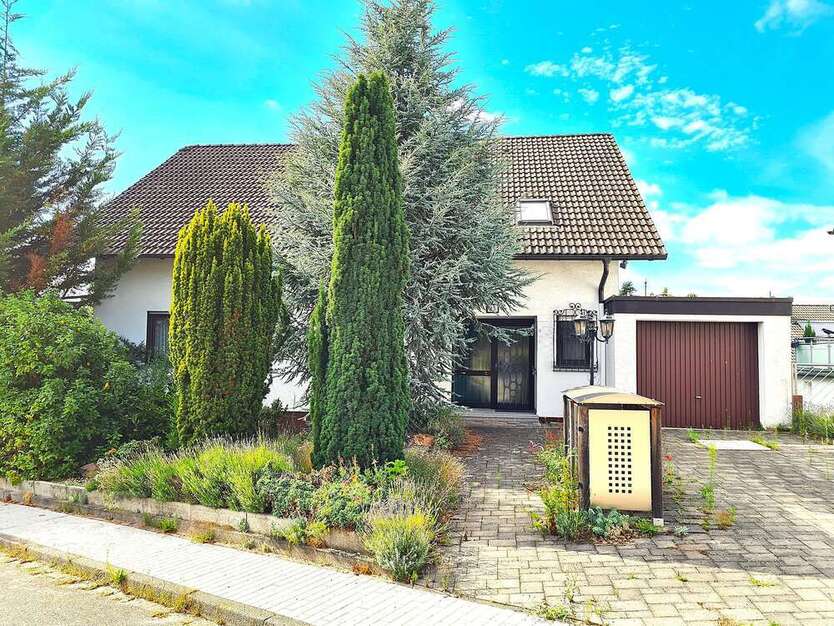 Haus zum Kaufen in Karlsbad 540.000 € 175 m²