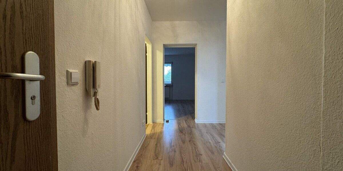 WOHLFÜHLEN LEICHT GEMACHT: Renovierte 3-Zimmer Wohnung mit EBK, Loggia und Stellplatz in Stutensee 3 zimmer