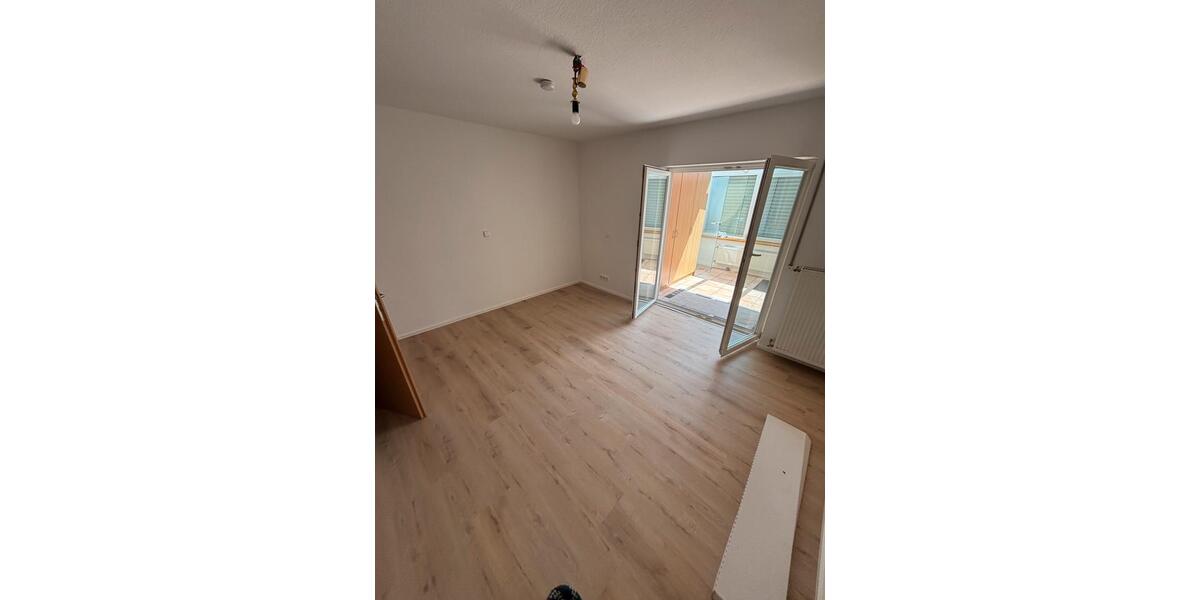Etagenwohnung Waldbronn - 3 Zimmer, 97 m&sup2;, 1.150&euro; | Angebot:26415120