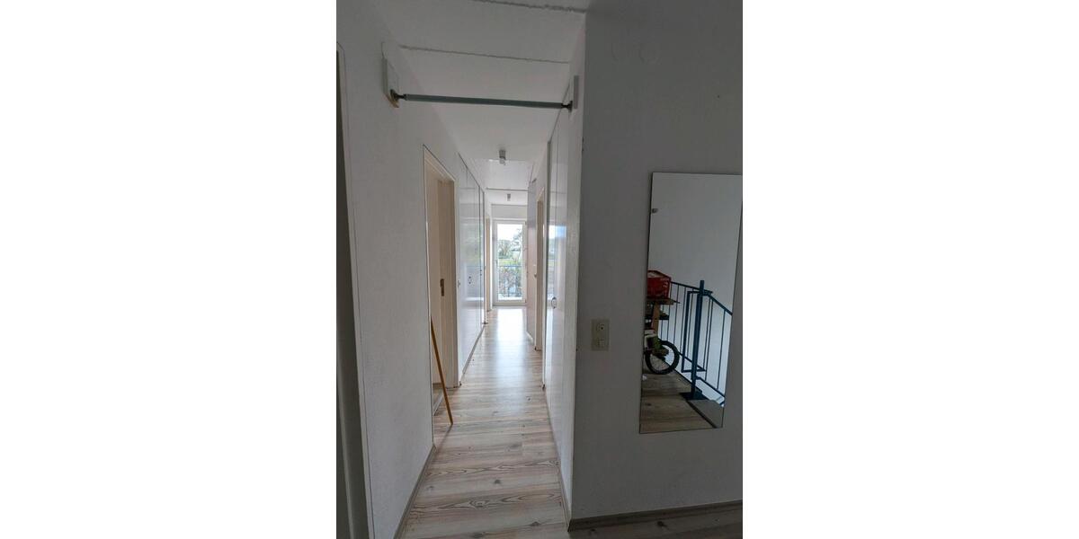 Etagenwohnung Karlsruhe Knielingen - 7 Zimmer, 150 m&sup2;, 1.850&euro; | Angebot:25716820