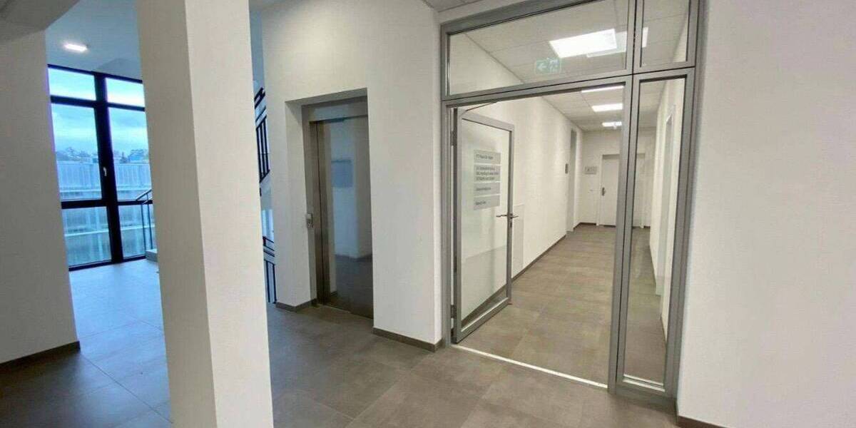 Gewerbeobjekt Bretten - 3 Zimmer, 73 m&sup2;, 350.000&euro; | Angebot:26450552