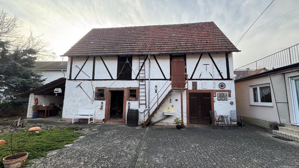 Einfamilienhaus Kandel - 7 Zimmer, 130 m&sup2;, 499.000&euro; | Angebot:26522525