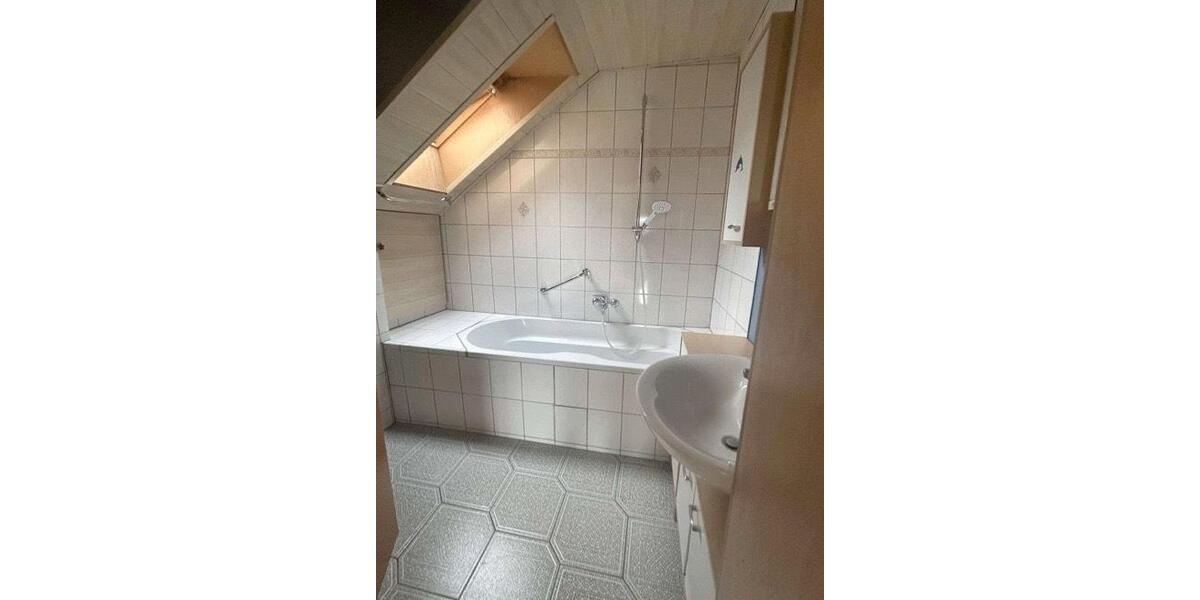 Mehrfamilienhaus, Wohnhaus Pforzheim Brötzingen - 9 Zimmer, 195 m&sup2;, 550.000&euro; | Angebot:26795035