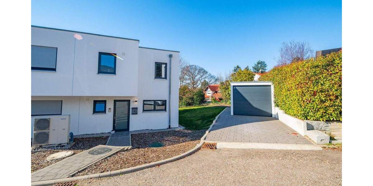Doppelhaushälfte Gernsbach - 5 Zimmer, 157 m&sup2;, 2.000&euro; | Angebot:25631448